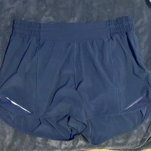 Lululemon Hotty Hot short size 10 Tall.